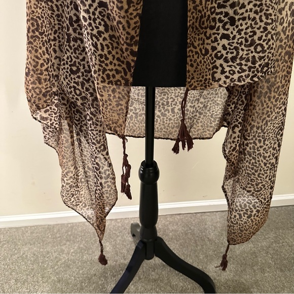 🔥 Leopard Print Sheer Shawl - Picture 7 of 7
